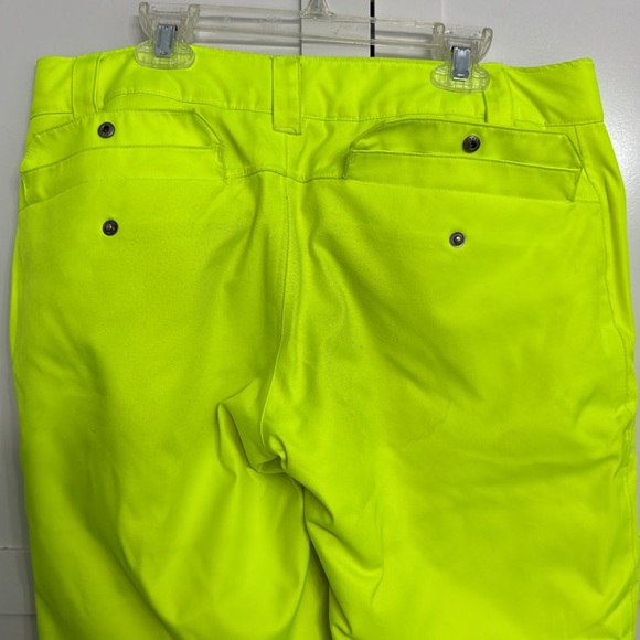 Junior Ski Jacket (Volcom) and Pants (Underarmour) - Picture 13 of 14